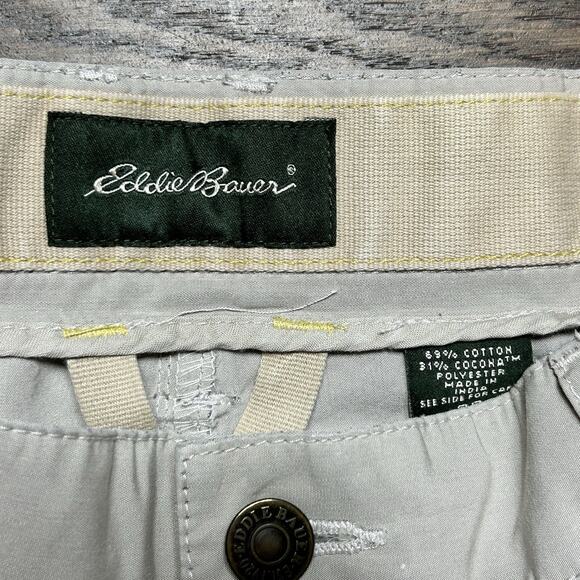 Eddie Bauer Shorts Mens 32 Beige Cargo Hiking Outdoor Utility Mesh Pocket - Picture 4 of 12
